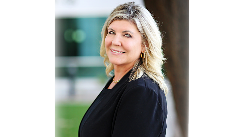 Photo of Jamie Lukawski